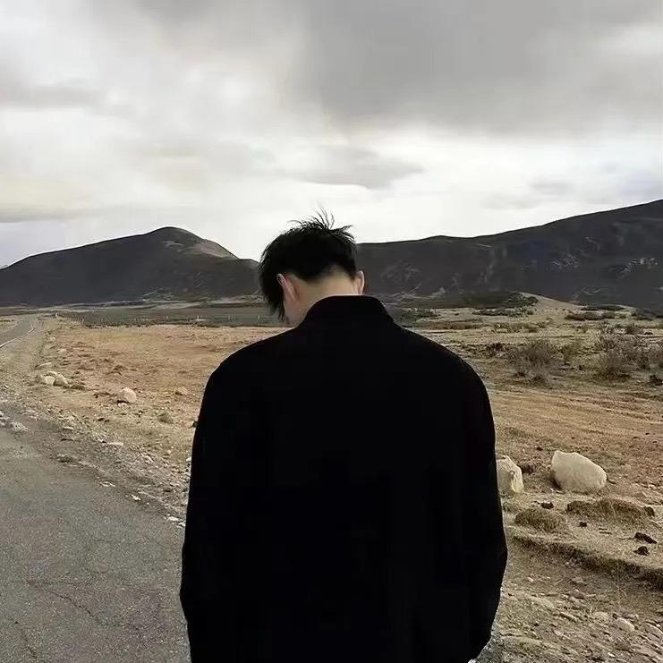 灰姑娘家的二大爷