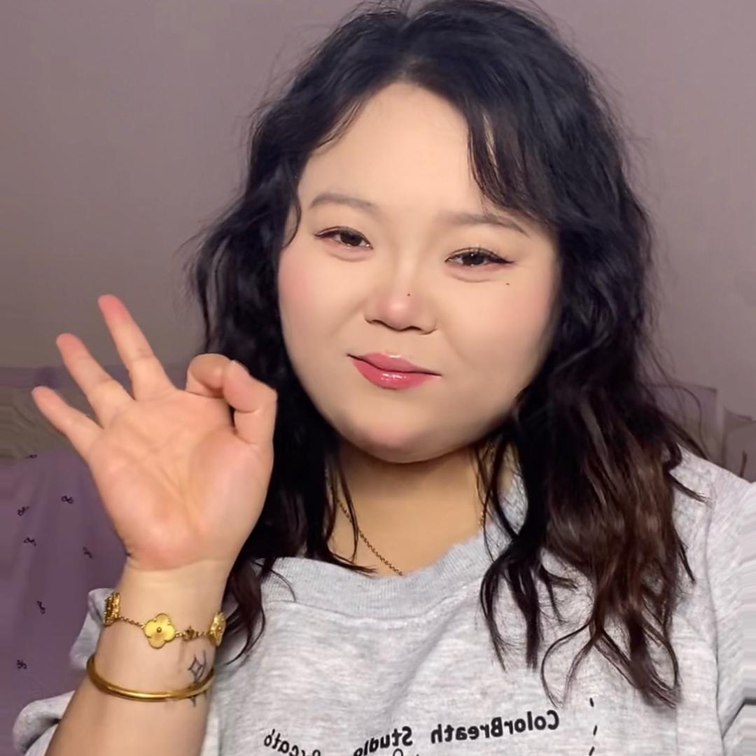 凡十六爱臭美✨