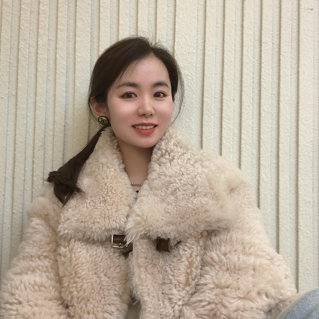 霍邱米祖女装主理人文静