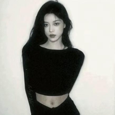 蟑螂被压扁了🌙