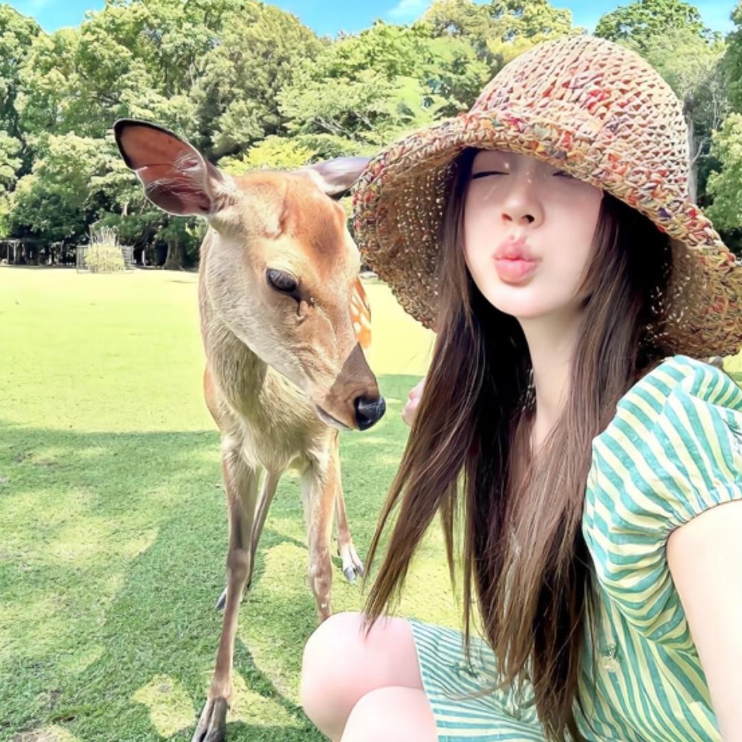 -𝟴𝗳𝗶𝗰𝗵𝗲𝘀