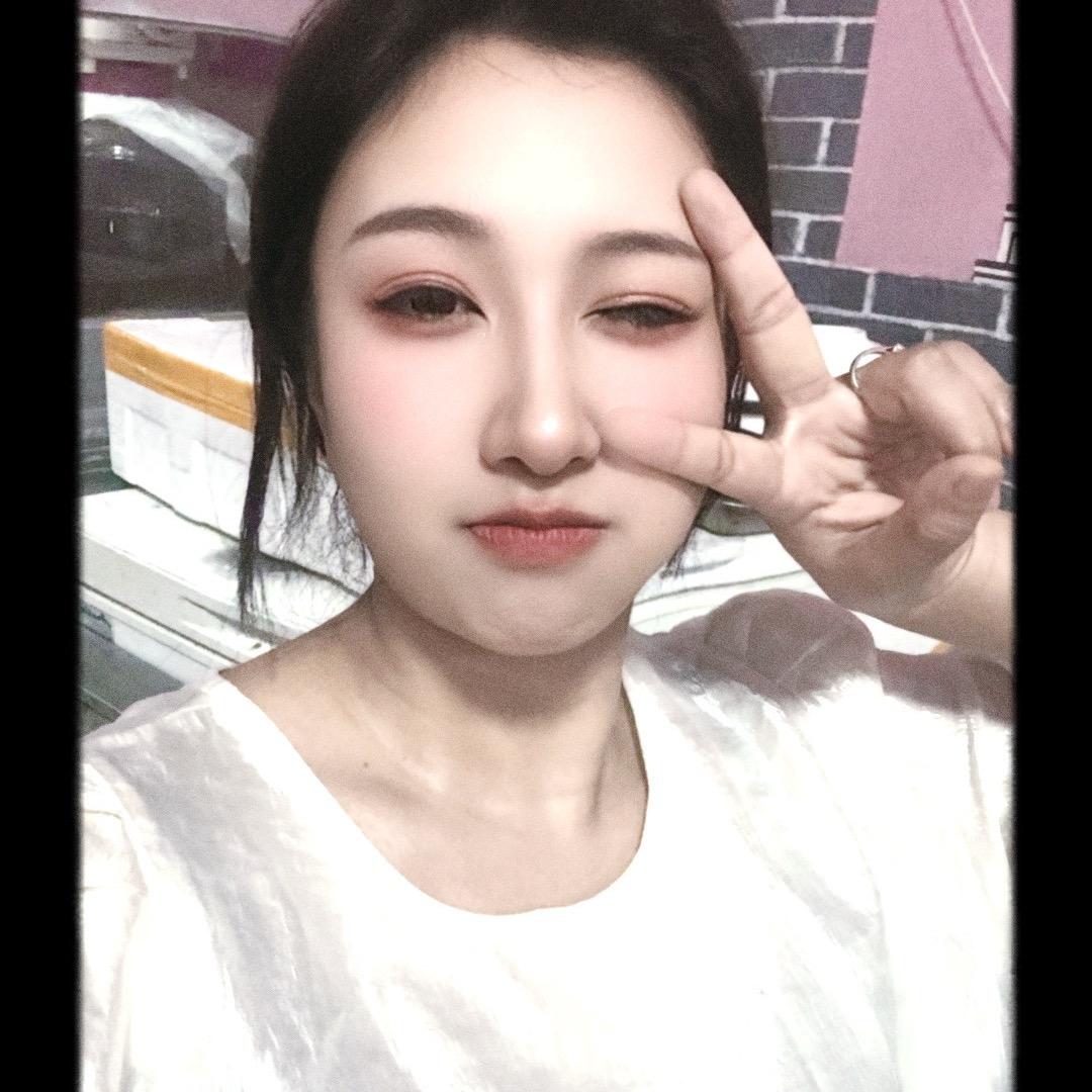 阿佳