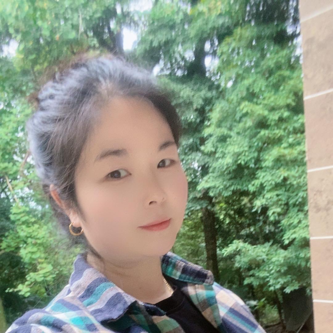 英子