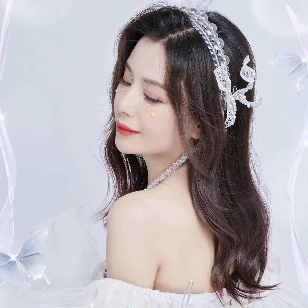 小白.