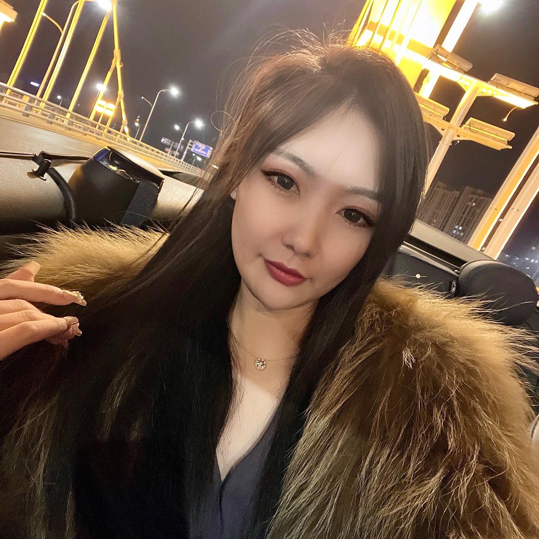 小何同学🧸ྀི