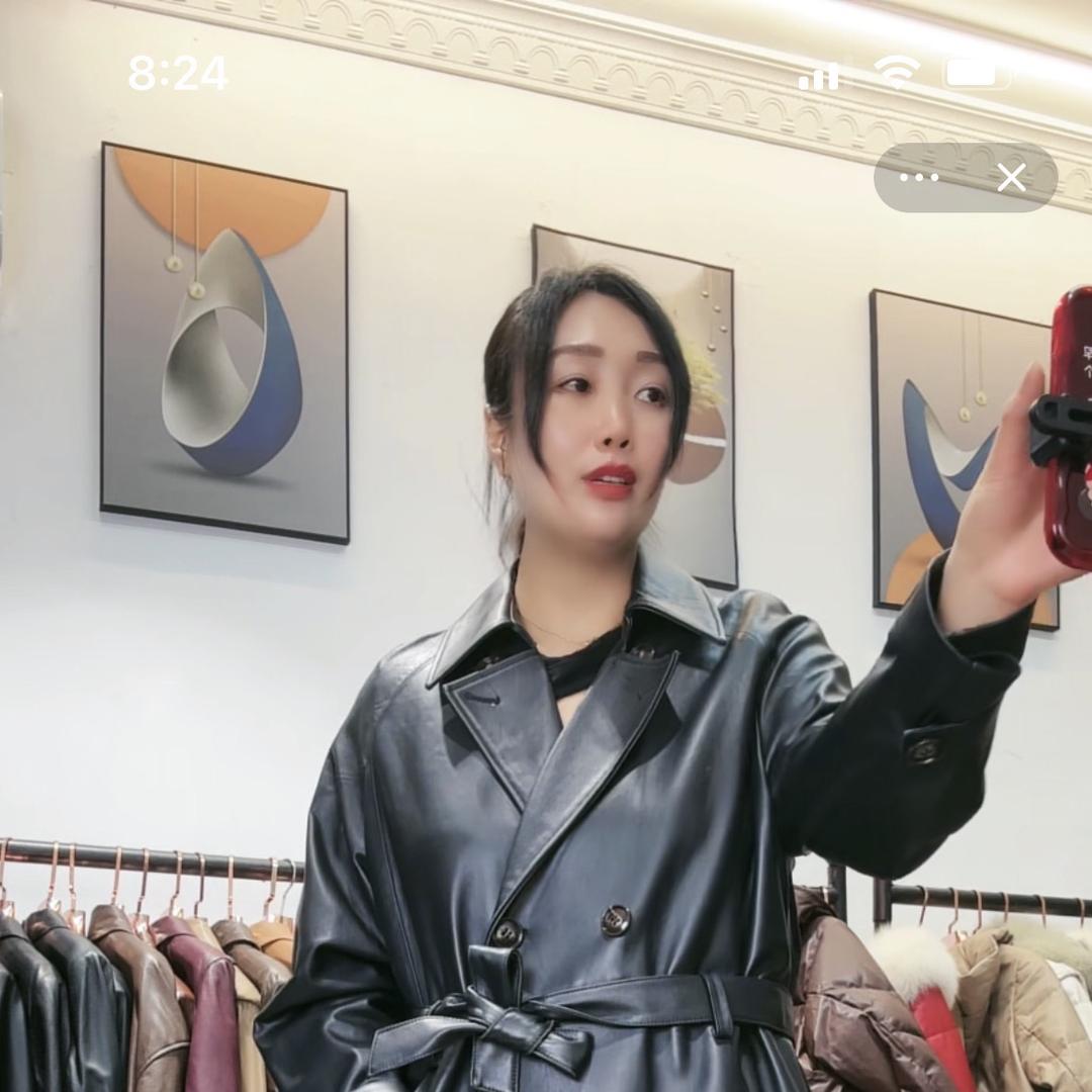 戴丽尔服饰