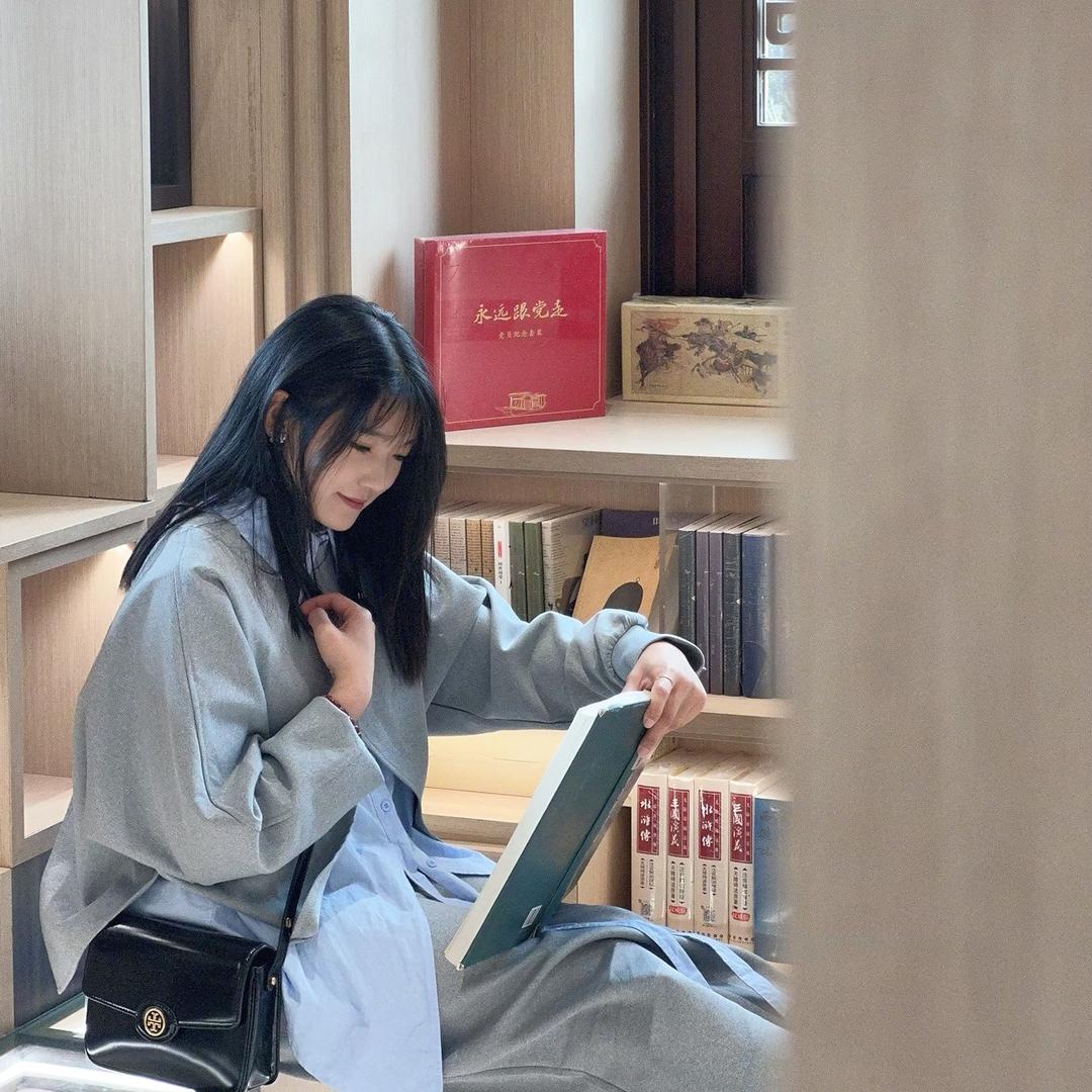 🍑偷喝汽水ᥫᩣ