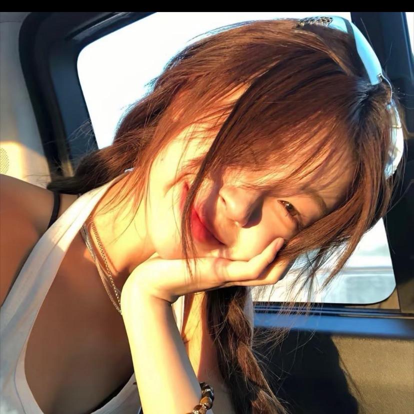 Zhang，.