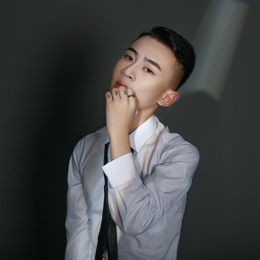 曾先生c再起传媒