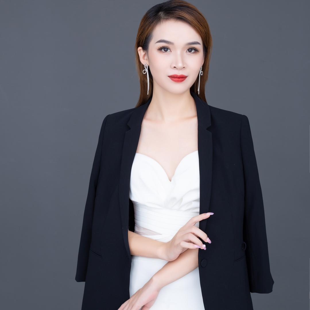广州YY定制女装工厂店