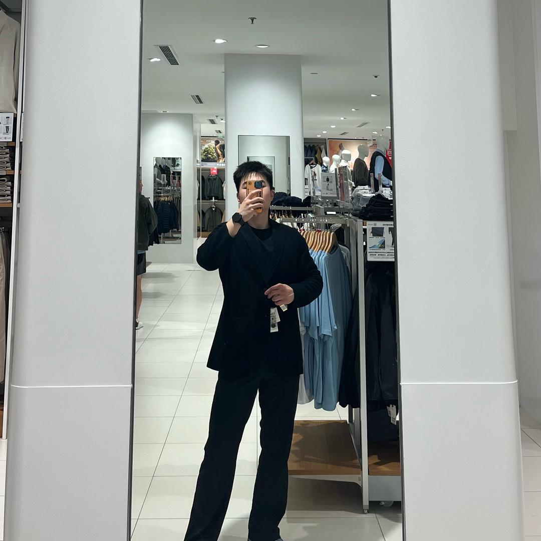 努力健身的郭教