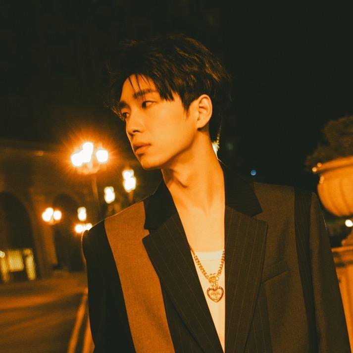 曹杨Young