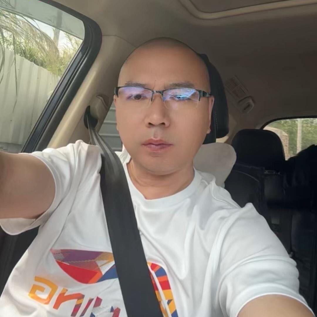 光头哥