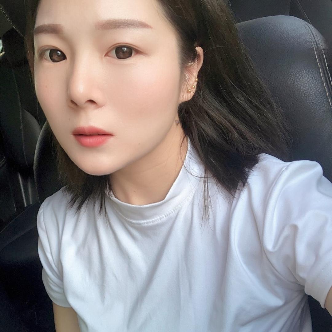AA💋胡亚静