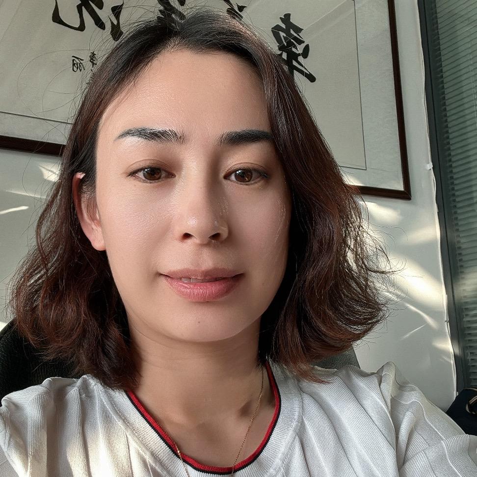 彩月汽车配件