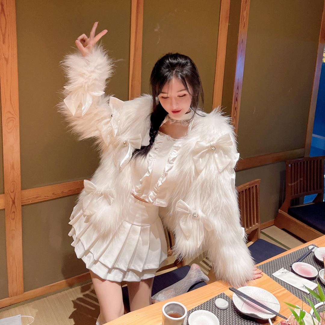 毛妮LADIESFIRST@抖音