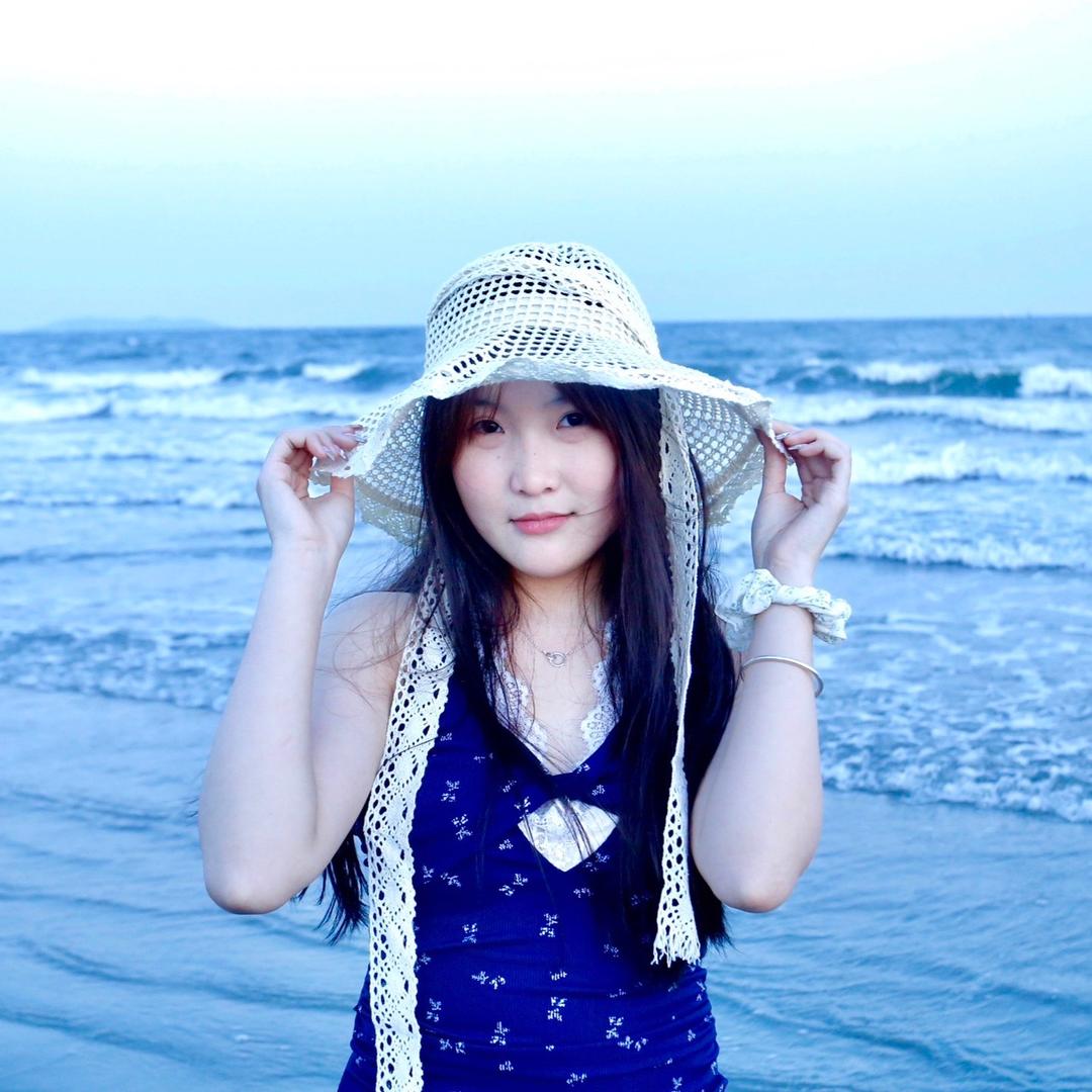 -小小_
