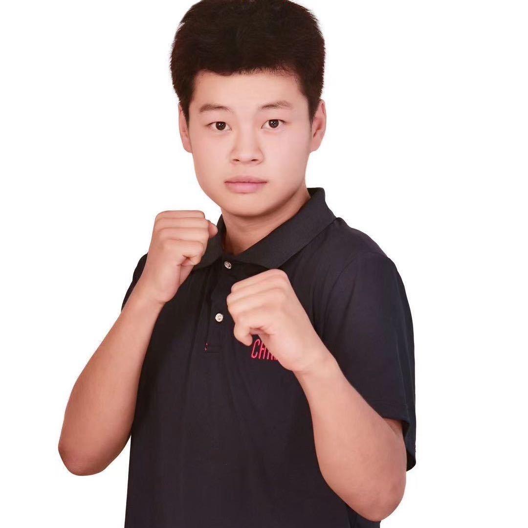 若羌县兰翼体育石教练