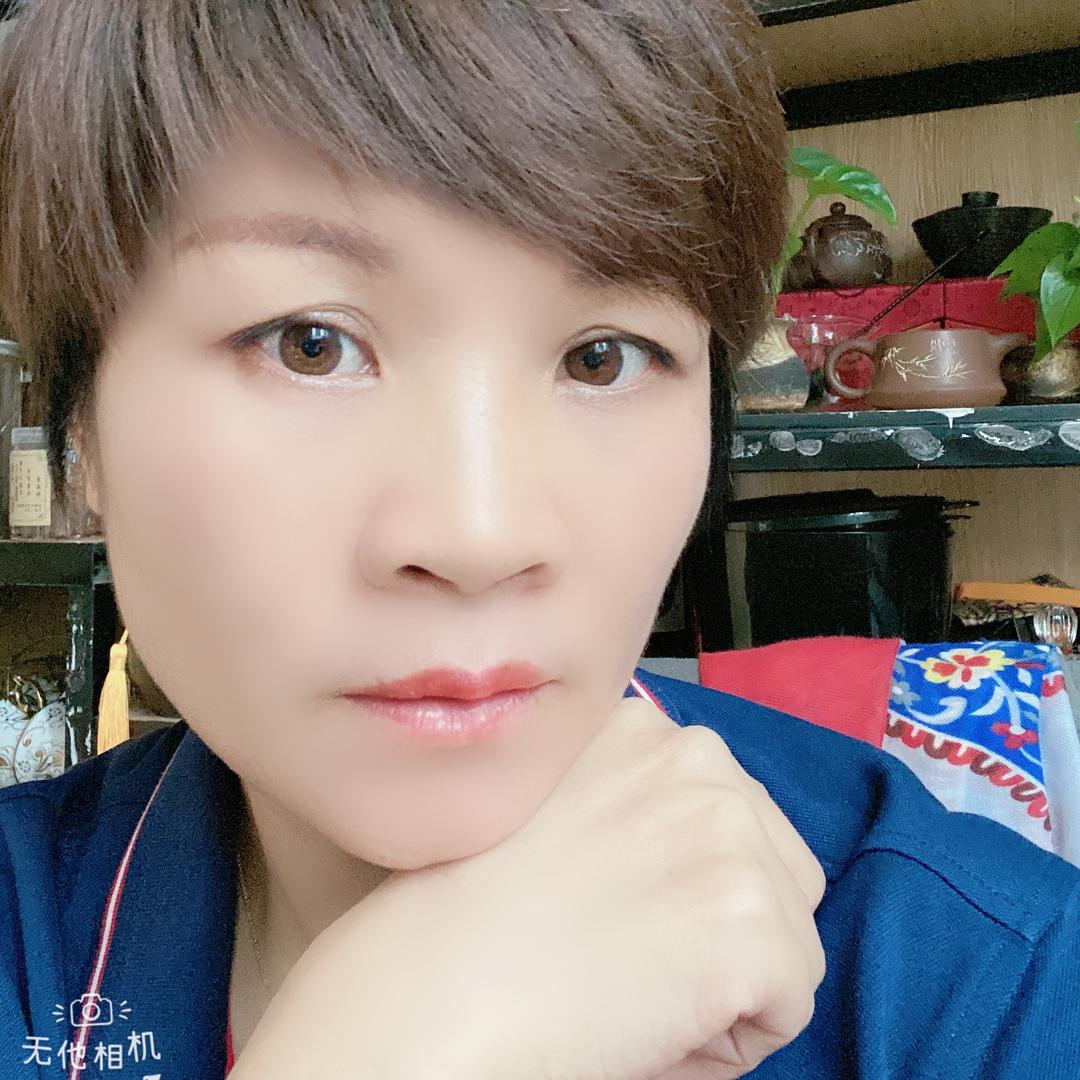 @秋天的姐姐