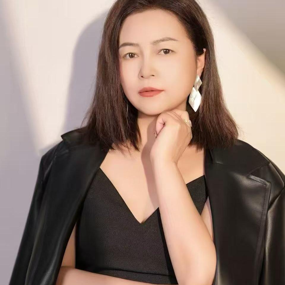 天歌时尚刘姐