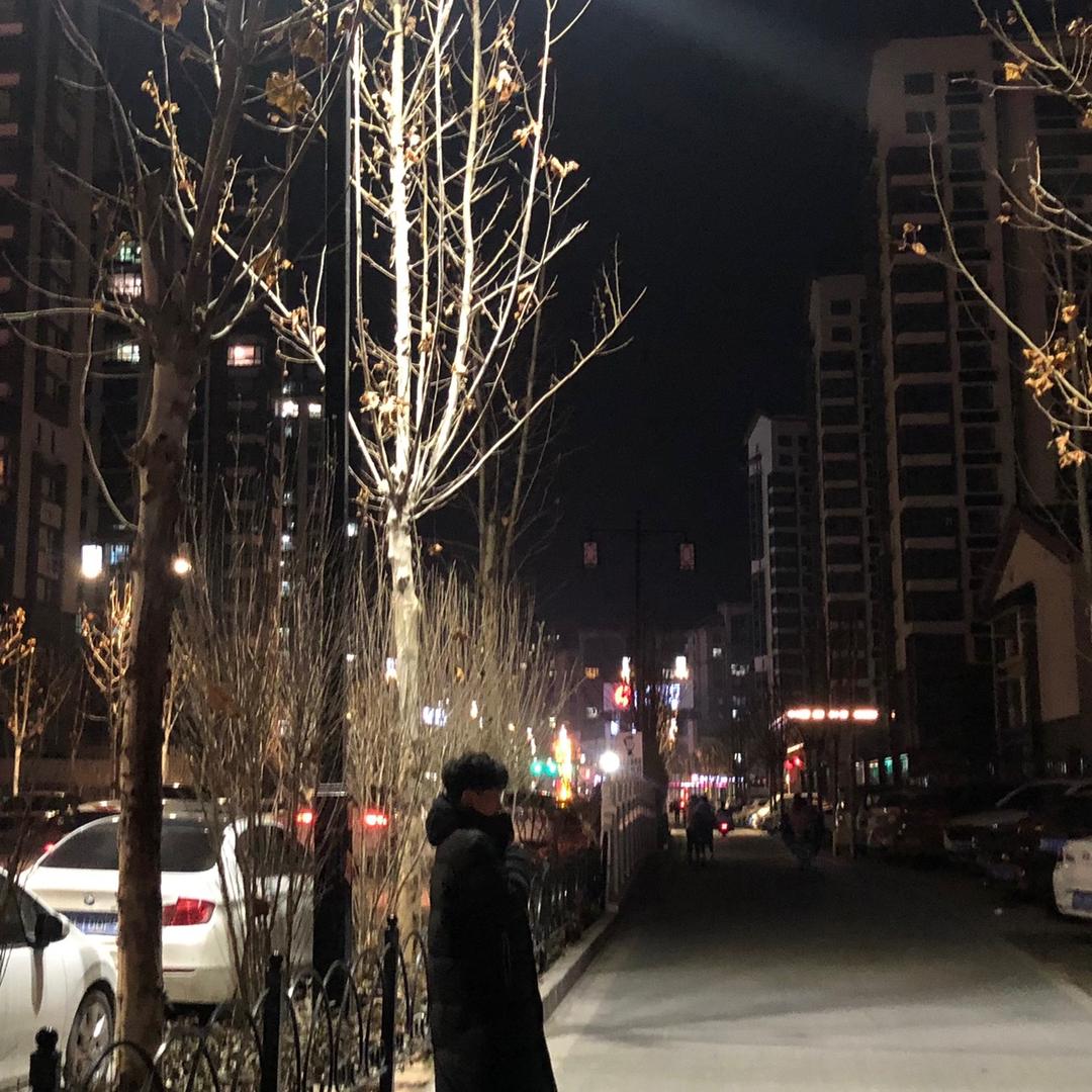 告别都双手插兜的男人