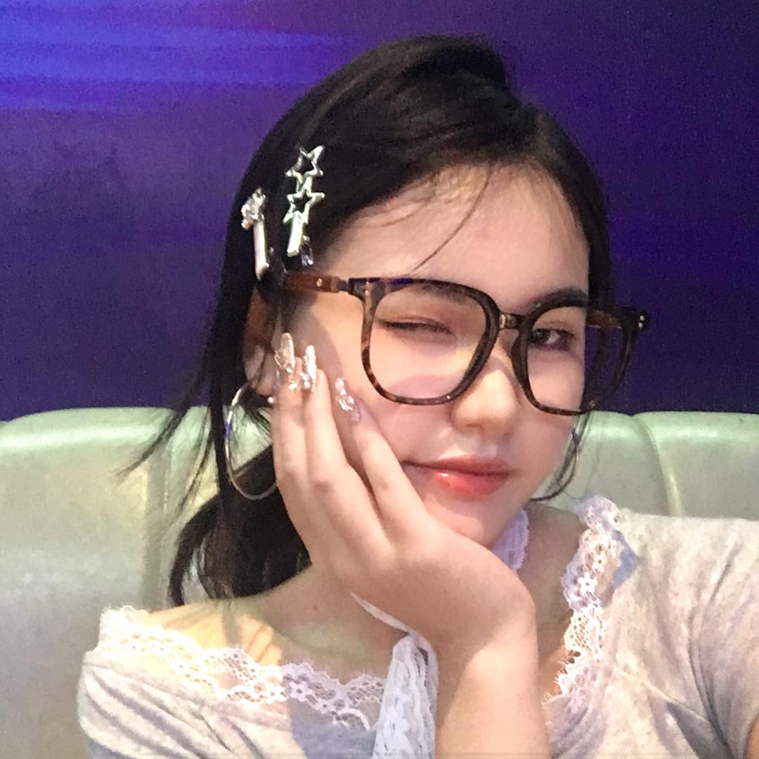 一只小白羊