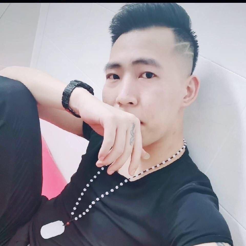 莉莉M2区域总监  林昊