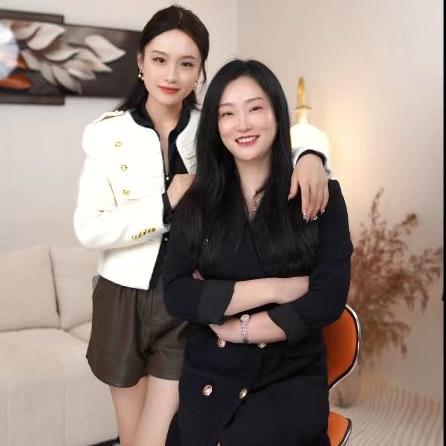 蘇楠伊品牌女裤
