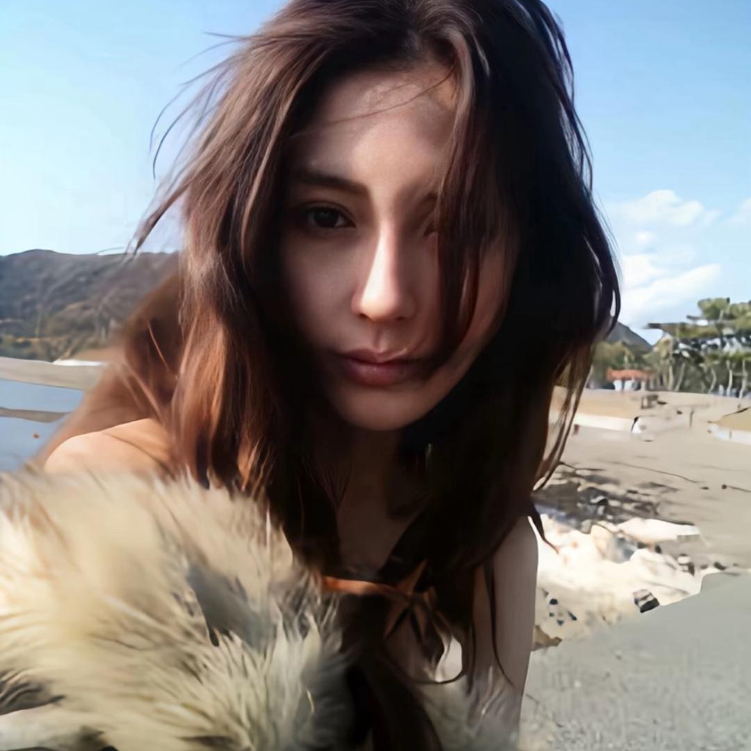 👩‍🦯‍➡️