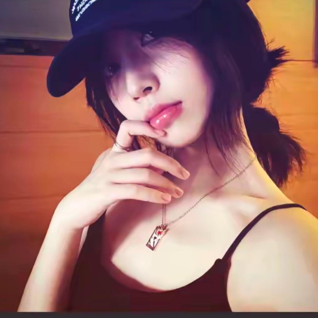 ✅