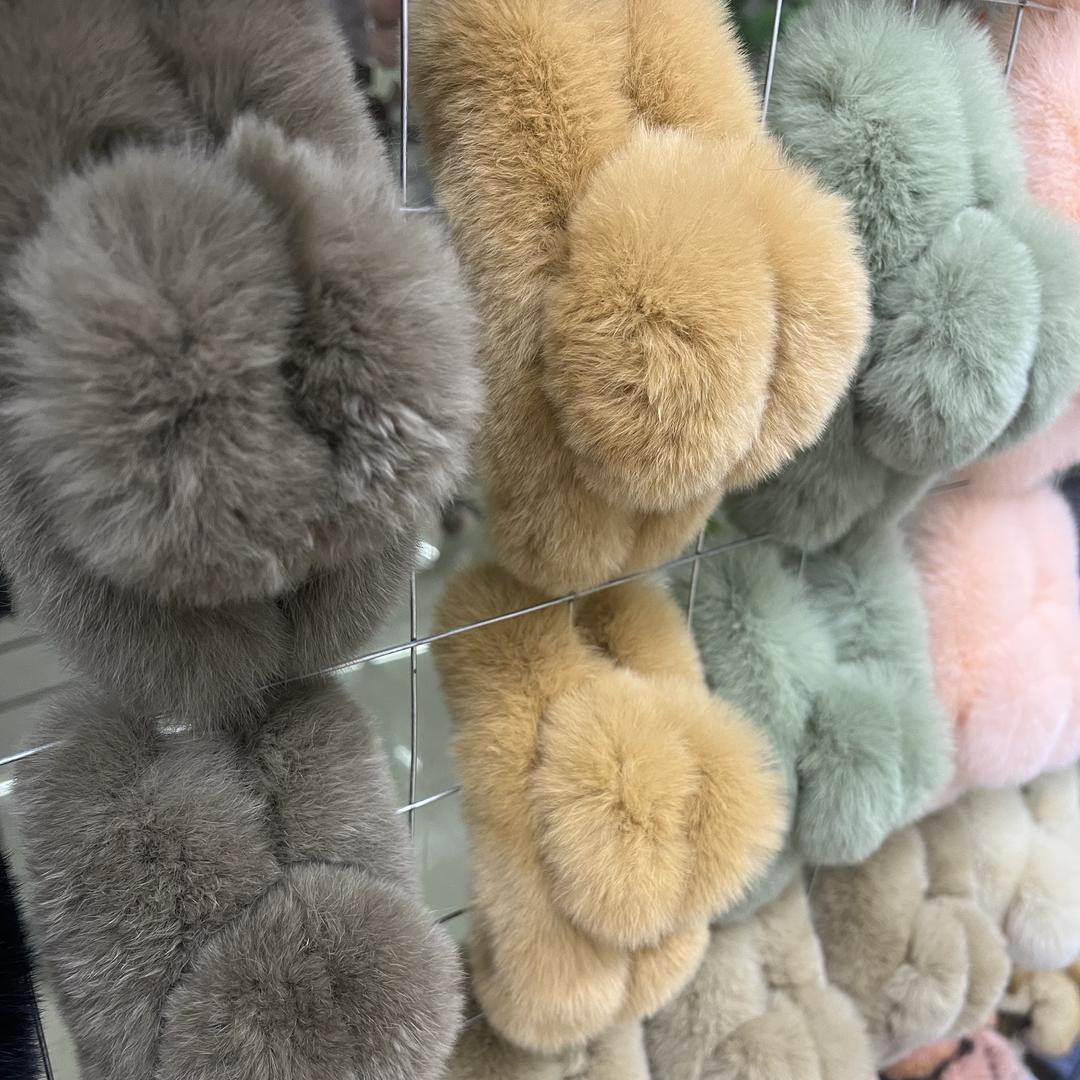 诗意皮草饰品坊