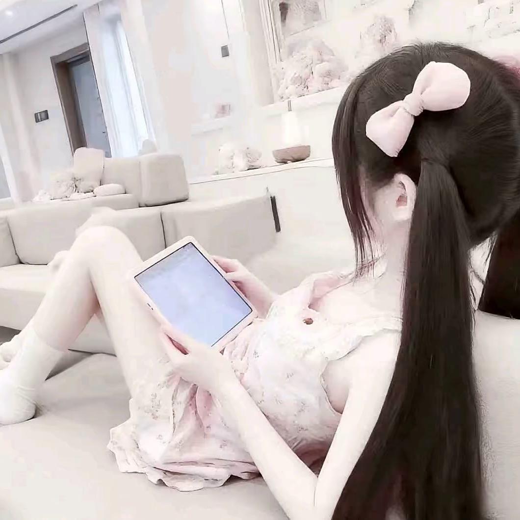 幻想被爱是病。