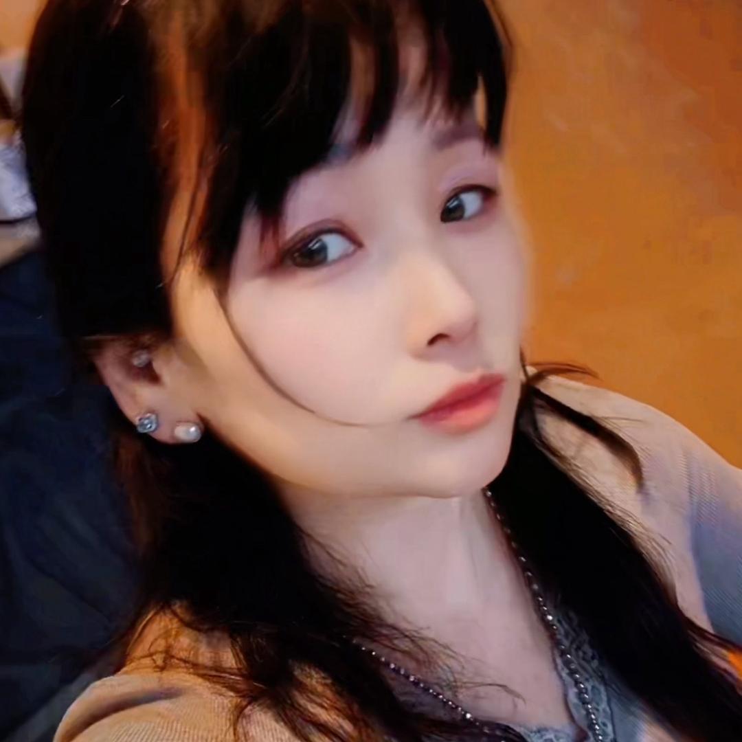 拿铁小霸王(虐腹版每天至少20组卷腹）