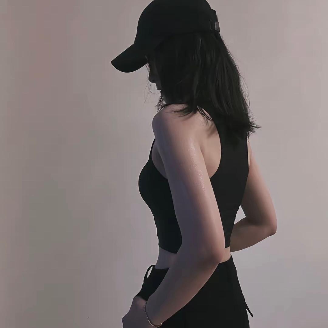 婉婉吖