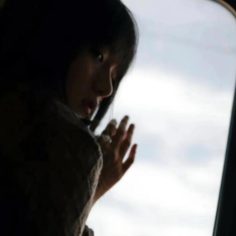 18岁叛逆少女