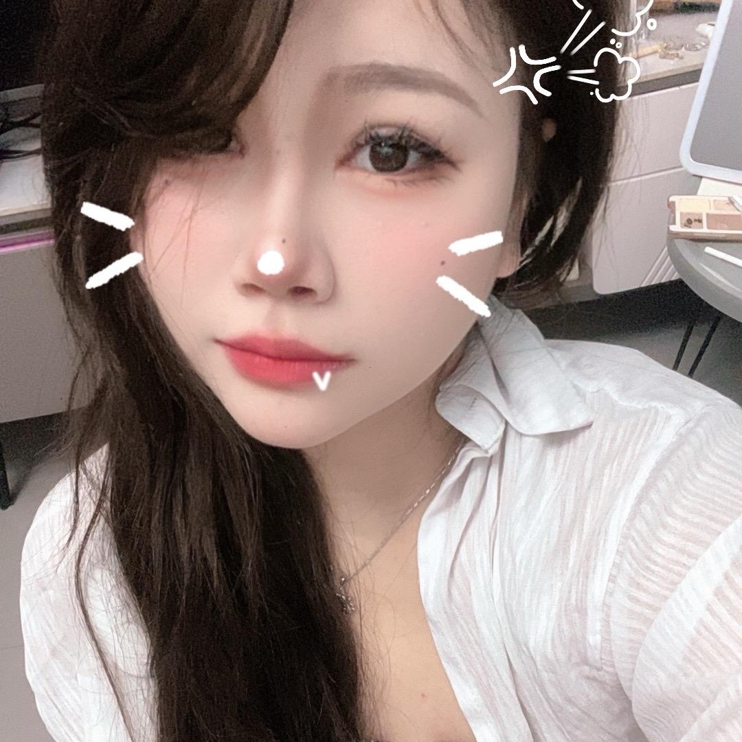 小英想喝酒🥂
