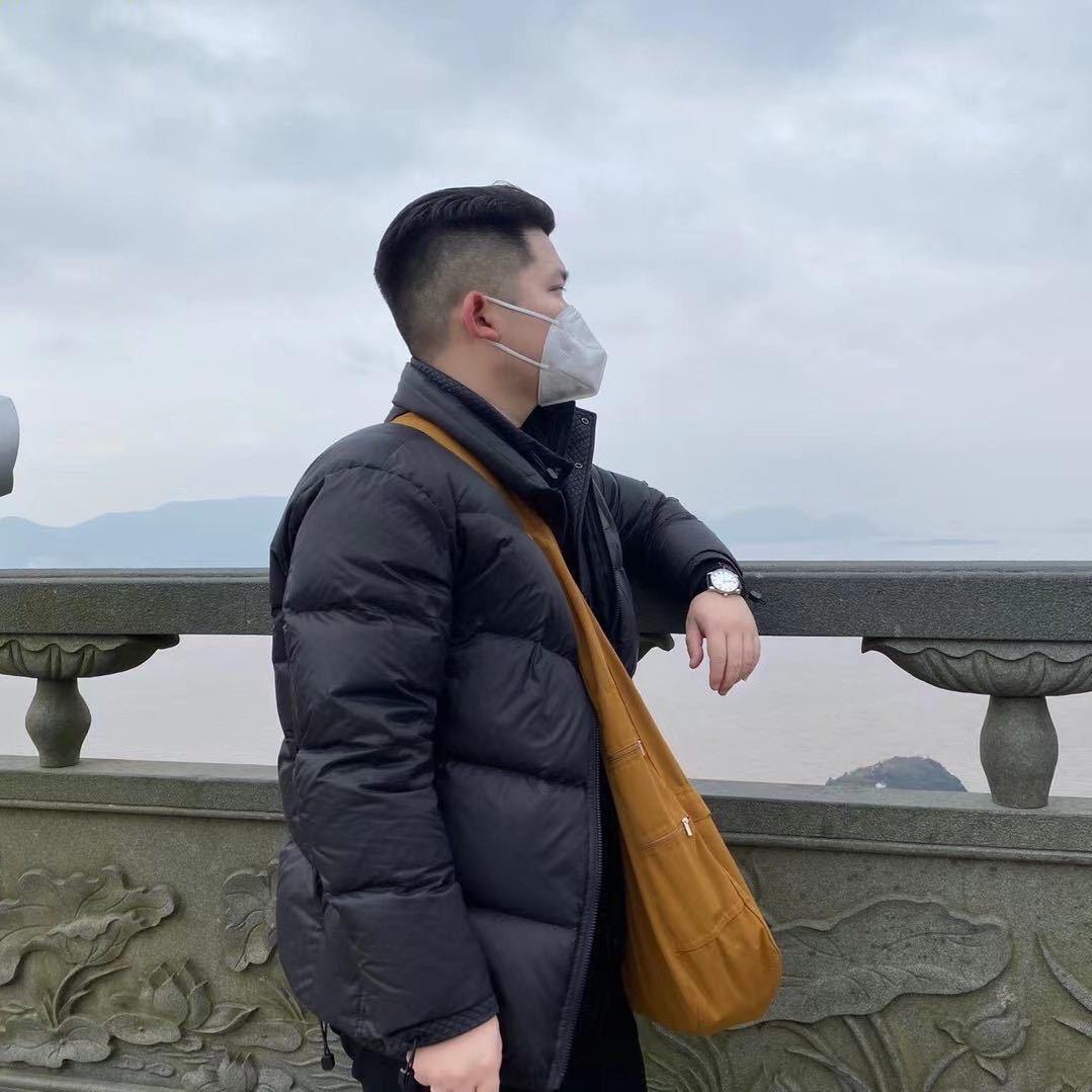 杨轩商务
