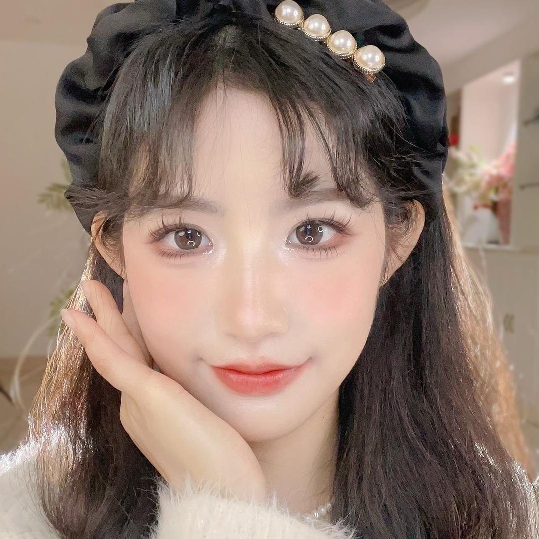 招招（招美好）