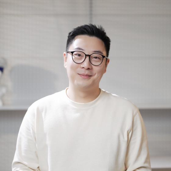 柏然的书房