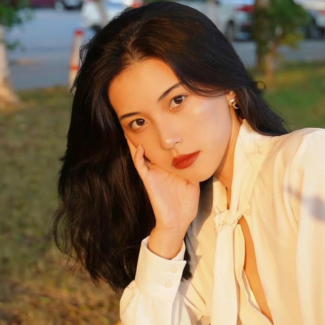 白白爱吃榴莲～