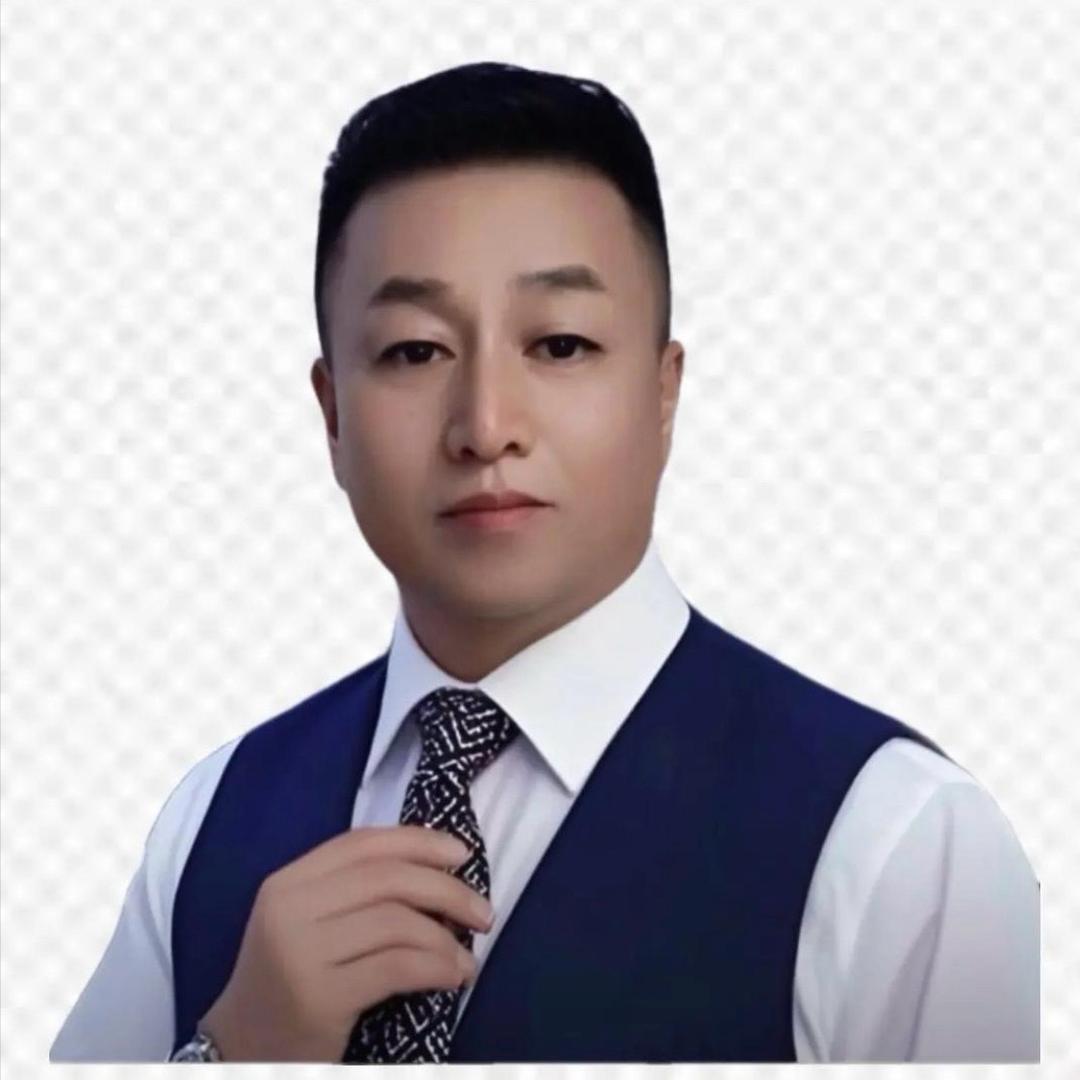 贺俊誠／企业管理运营策划导师／影视歌唱演