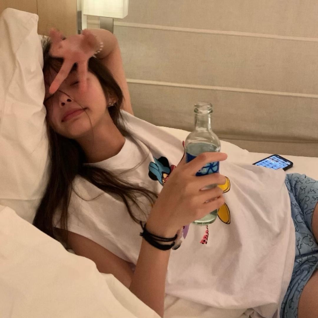 九十九岁纯情少女.
