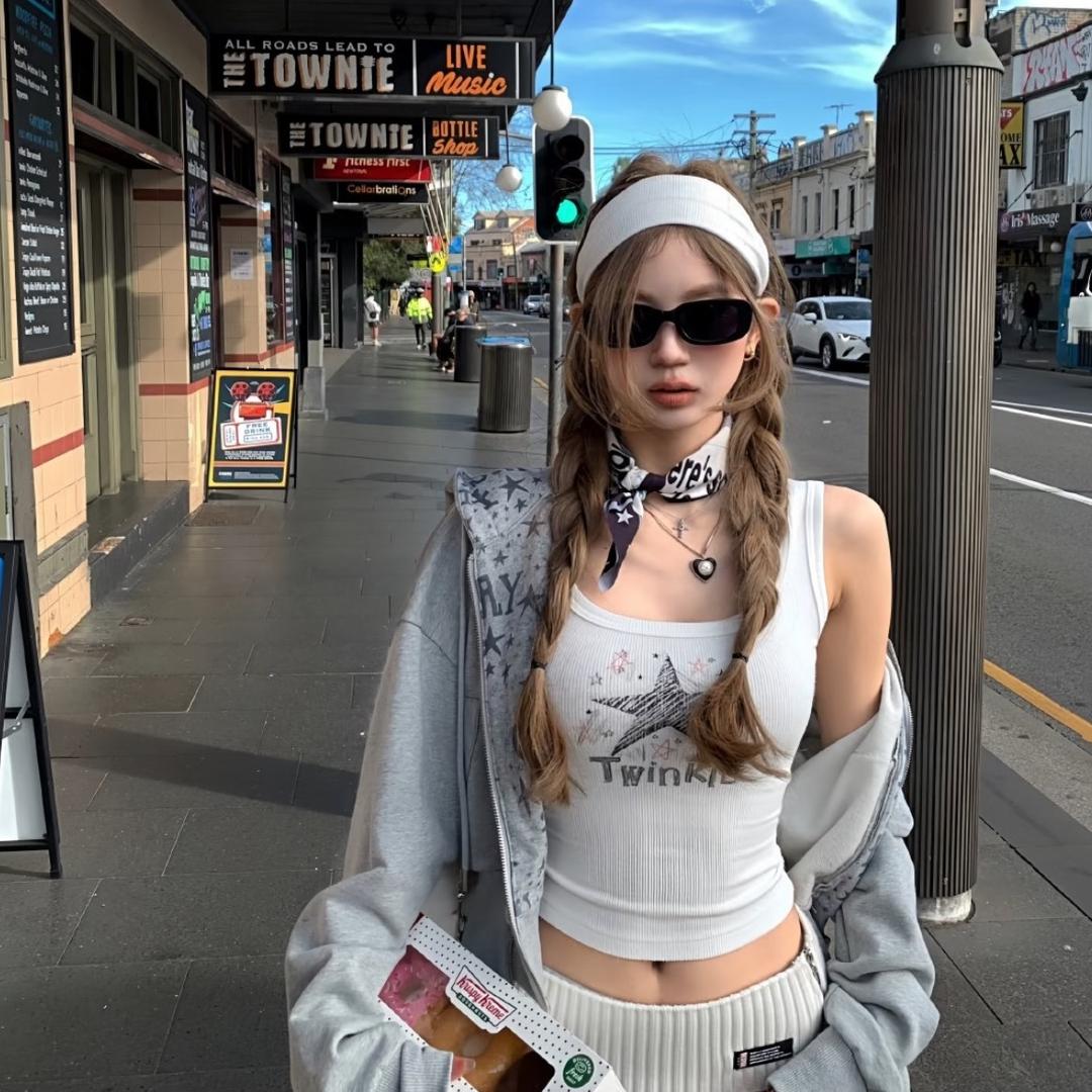 Moni