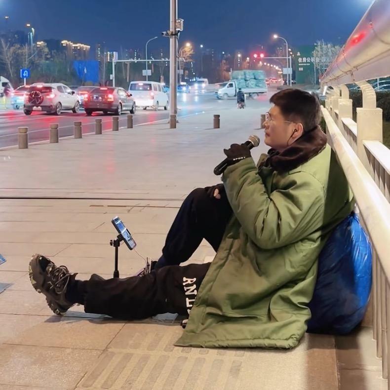 小志（上午11点开播）