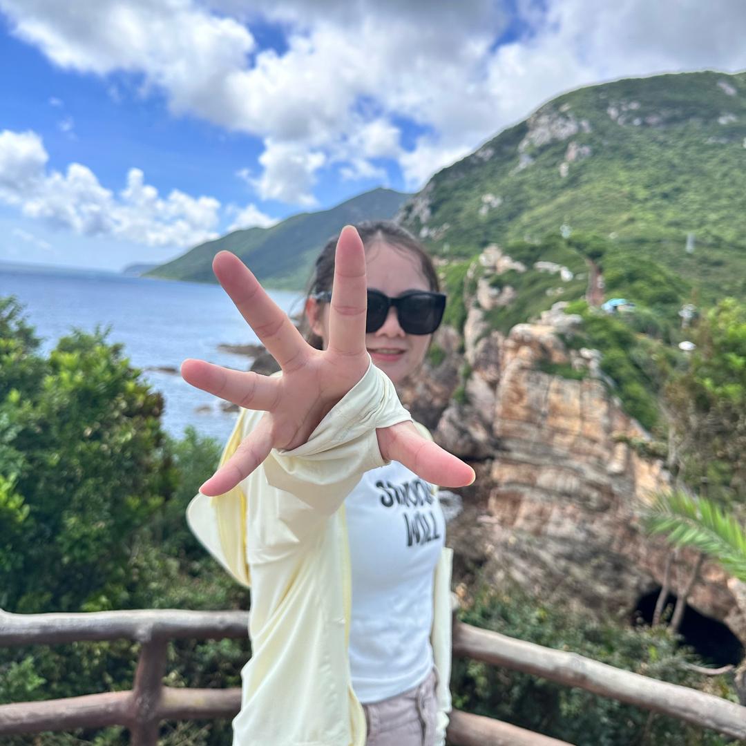 闹腾lyk（在自由的路上）