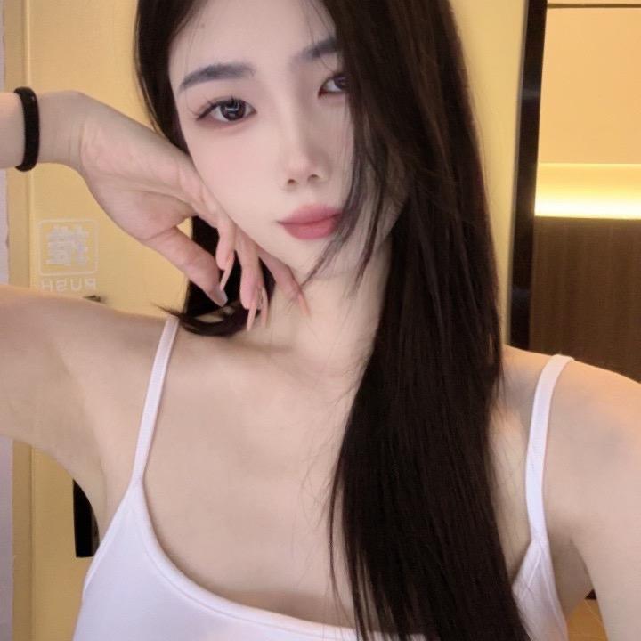 茵茵穿搭