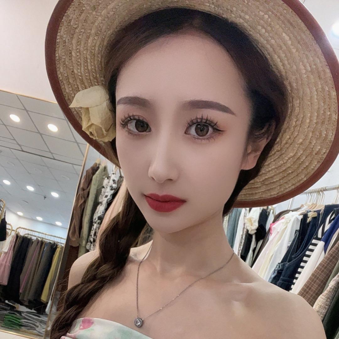 阿彤女装实体店