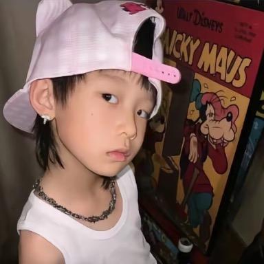蜘蛛侠吃蛋挞