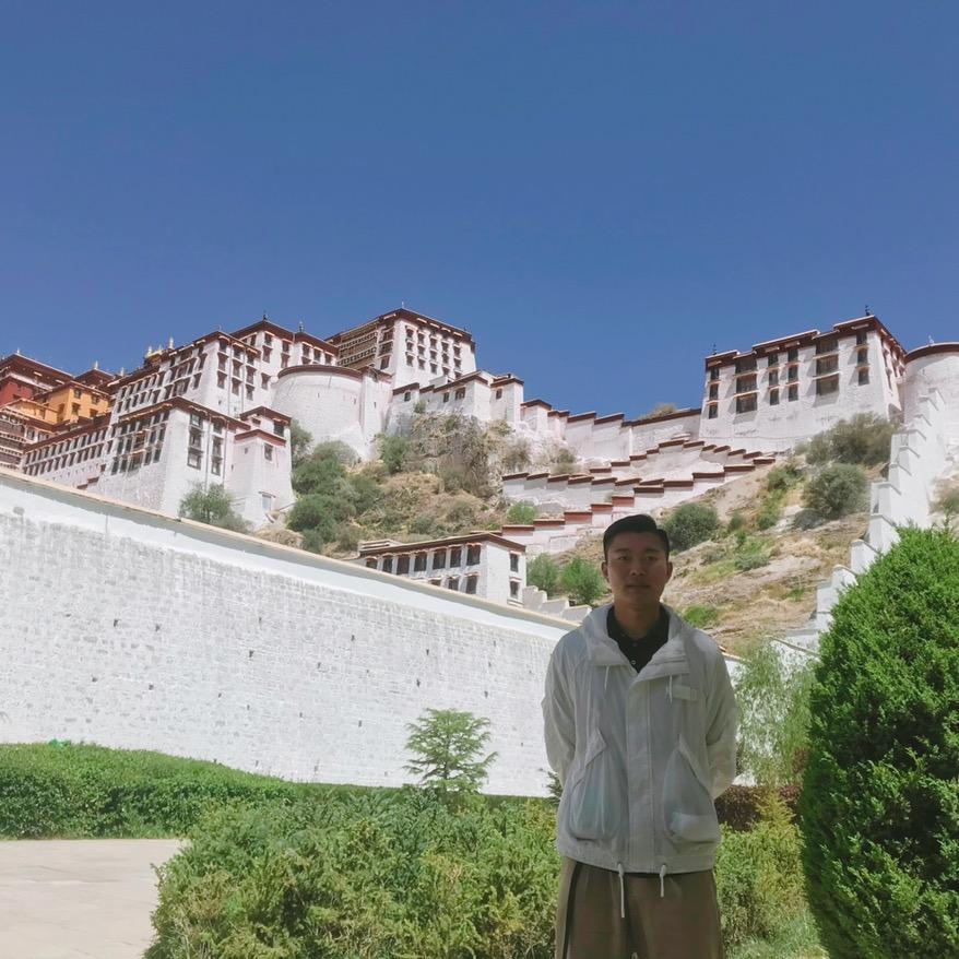 墙布小哥滕魁