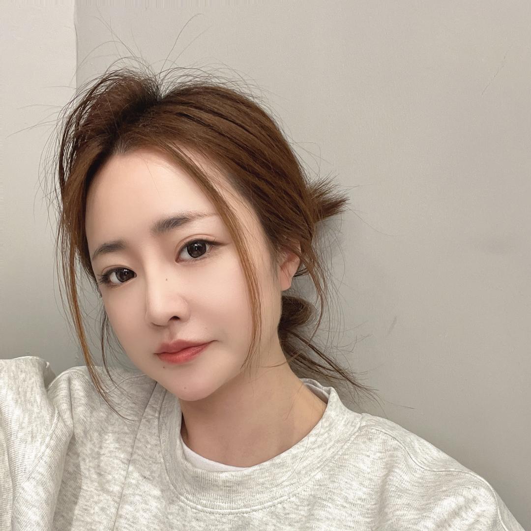 嘻嘻女装的嘻嘻
